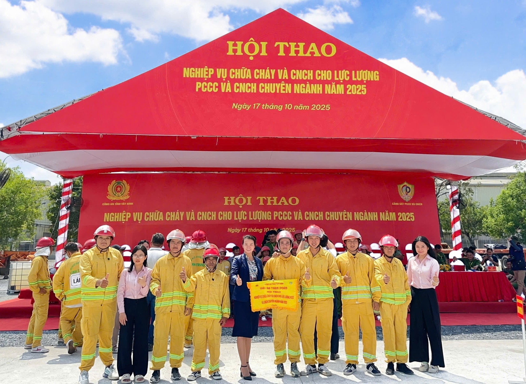 ĐỘI PCCC KCN PHÚC LONG ĐÃ XUẤT SẮC GIÀNH ĐƯỢC "GIẢI BA TOÀN ĐOÀN HỘI THAO" TRONG TOP 20 ĐƠN VỊ THAM GIA HỘI THAO